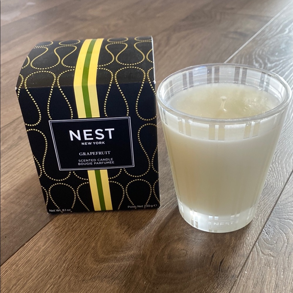 Nest New York Grapefruit Classic Candle 8.1 Oz New in the Box